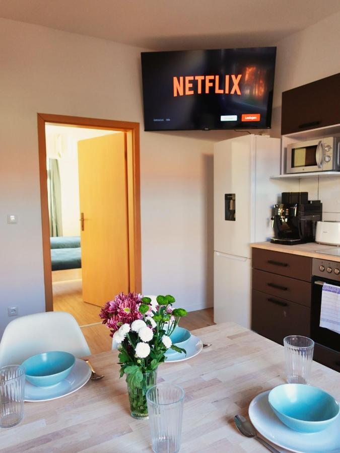 Luvono Apartments - 2 Schlafzimmer / Netflix / Disney+ Magdeburg Luaran gambar
